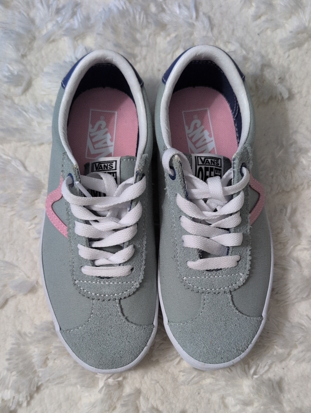 Vans Kids Low-Top Sneakers in Gray and Pink